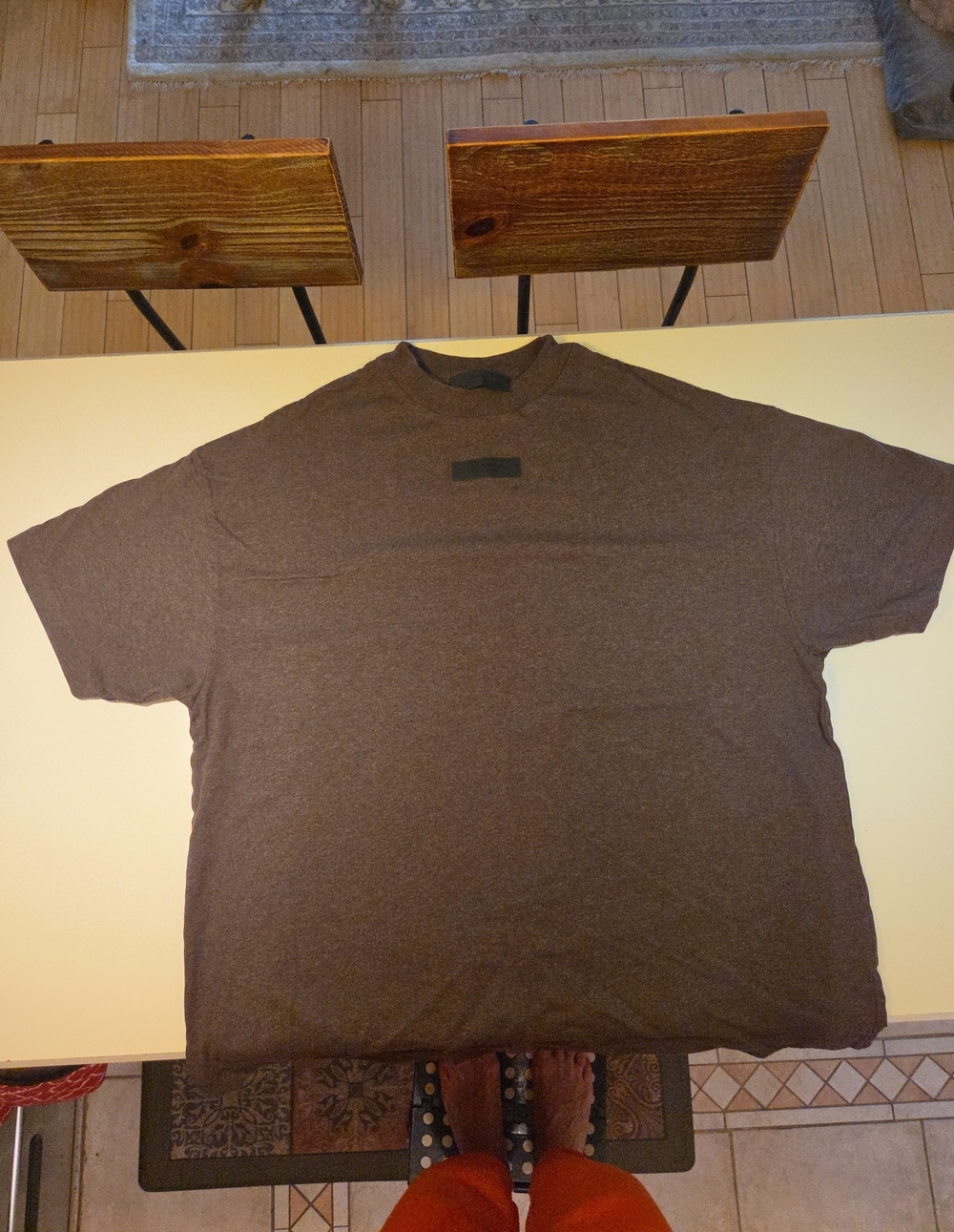 Essentials Fear Of God Men's Brown Short-Sleeve Crewneck Shirt SMALL (Oversized)